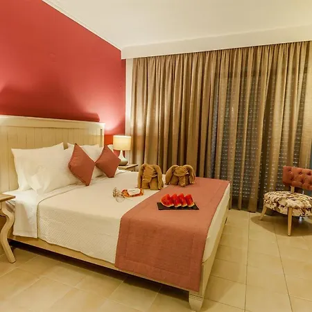 Hotel Kassandra Mare 4*