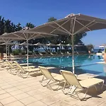 Hotel Kassandra Mare 4*
