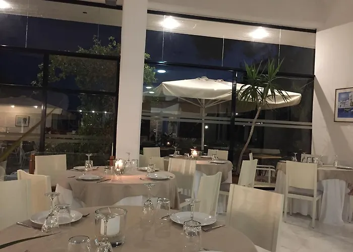 Hotel Kassandra Mare 4*