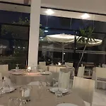 Hotel Kassandra Mare 4*