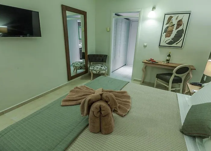 Hotel Kassandra Mare 4*